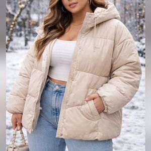 Levi’s Plus Size Beige Puffer Jacket Hooded Quilted Coat Cozy Winter Streetwear